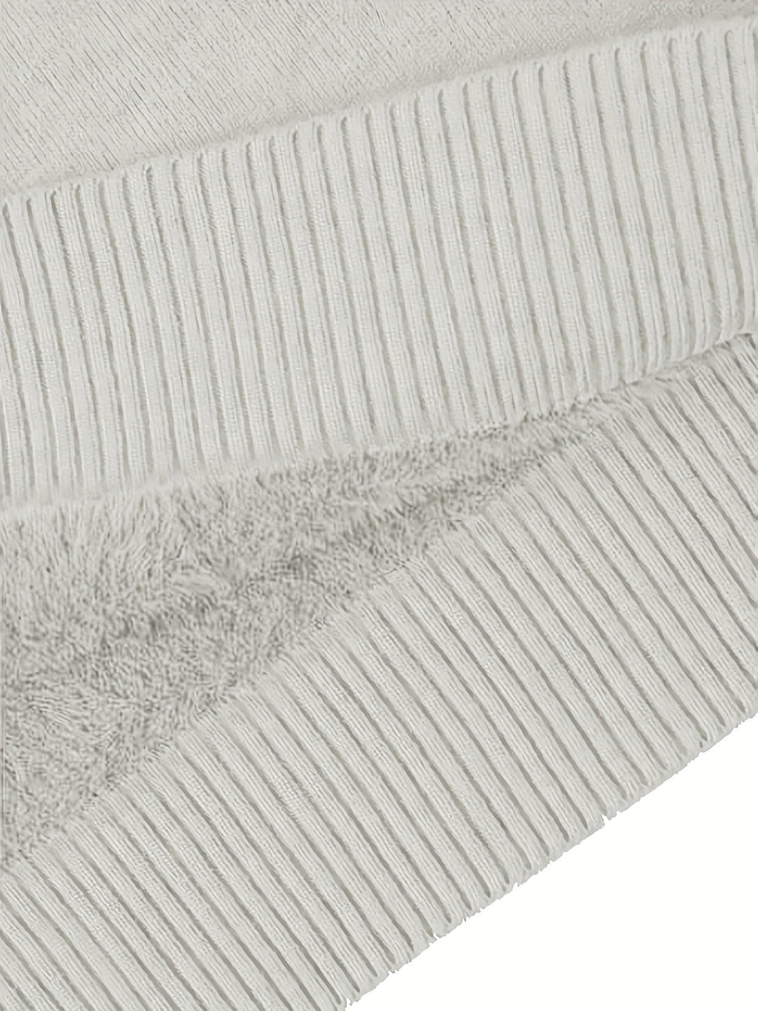 Selena | Ribbed Turtleneck Sweater